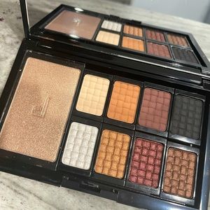 🆕 Doucce Freematic Eyeshadow Pro Palette Full Sz